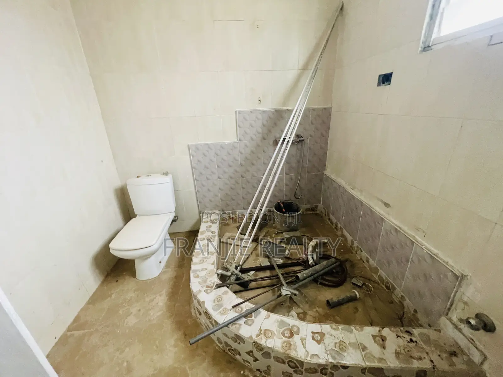 2bdrm Apartment in Franjie Realty, Weija for rent