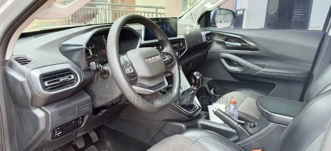 Changan Hunter Plus 2.0 Petrol 4x4 2024 Silver