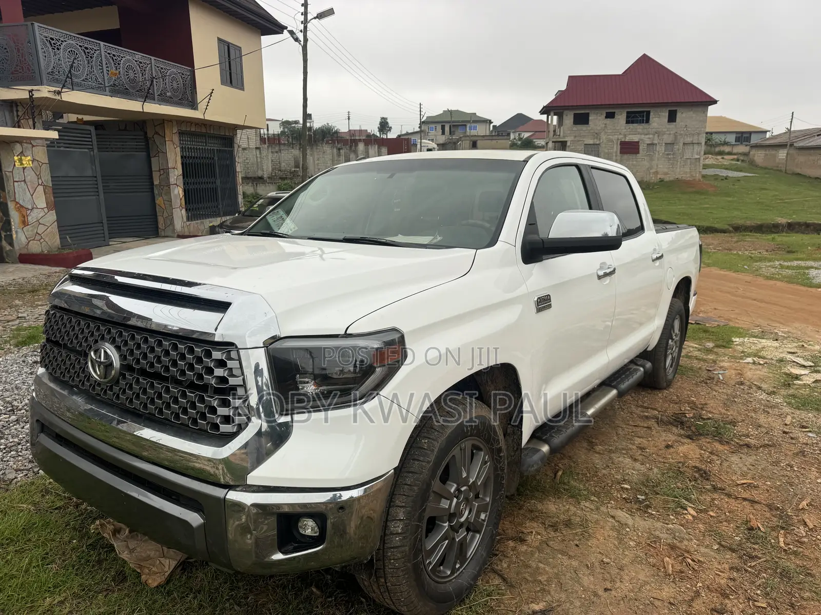 Toyota Tundra 1794 5.7L V8 4x2 CrewMax 5.6 ft. box 145.7 in. WB 2017