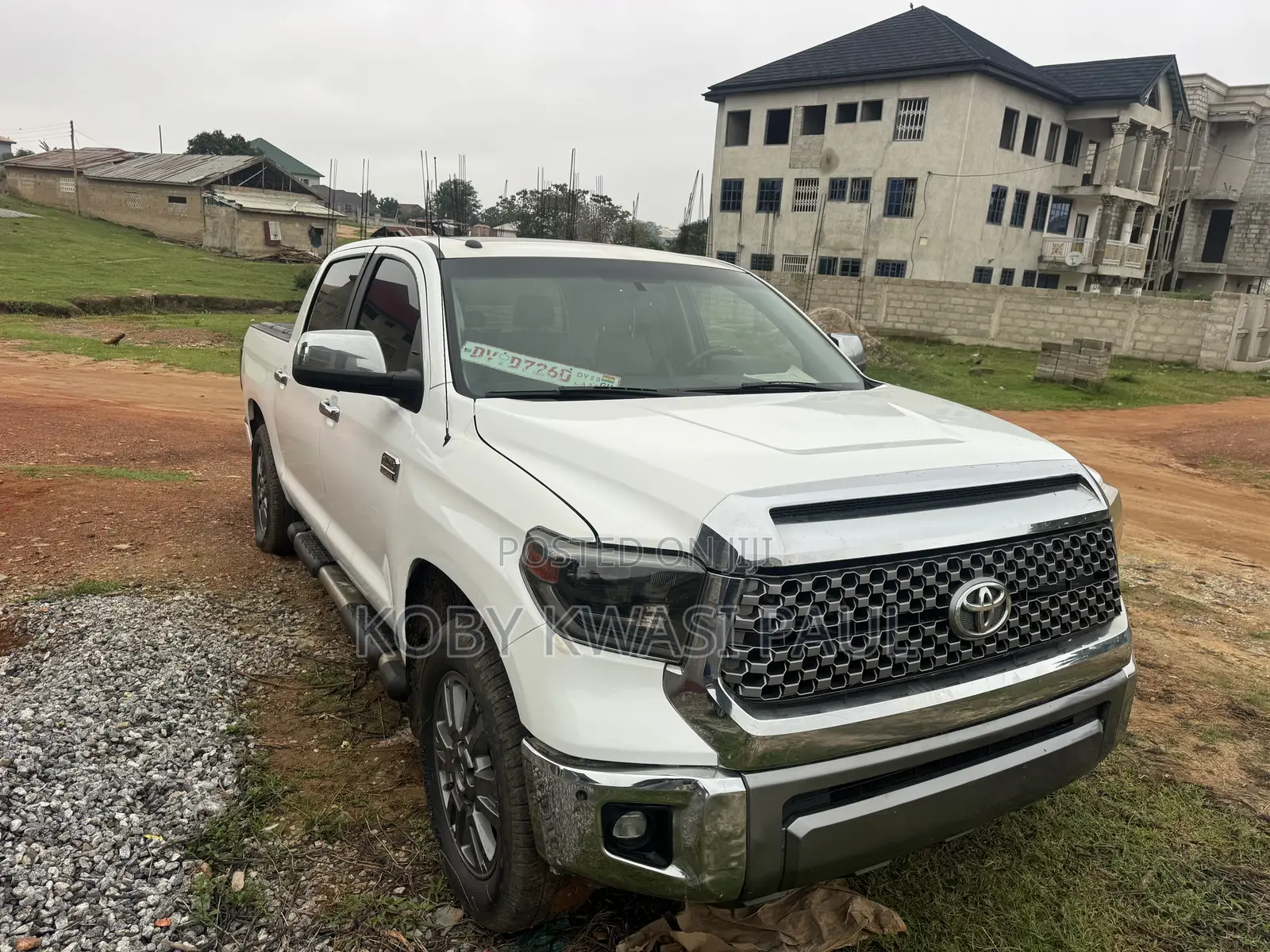 Toyota Tundra 1794 5.7L V8 4x2 CrewMax 5.6 ft. box 145.7 in. WB 2017