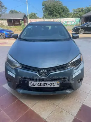 Toyota Corolla 2015