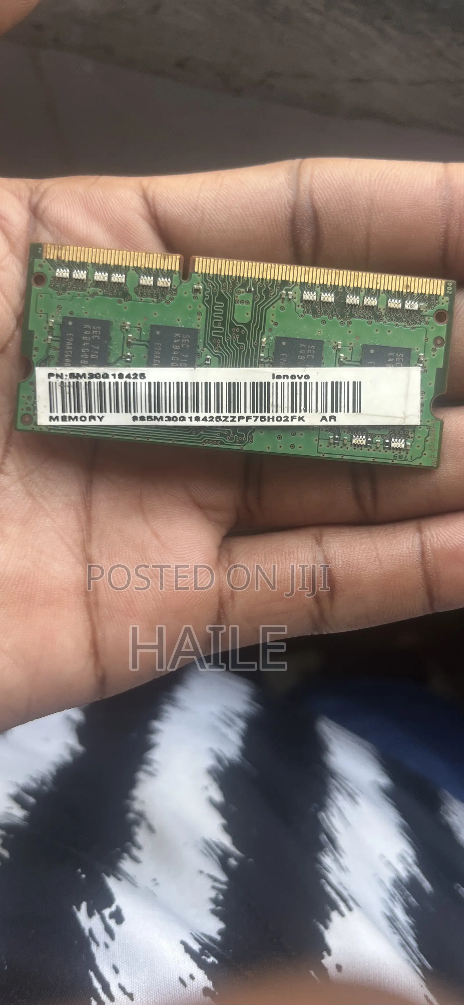 Lenovo Samsung 4GB DDR3L 1600MHz Laptop RAM (5M30G18425)⁠