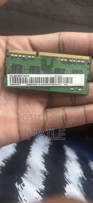 Lenovo Samsung 4GB DDR3L 1600MHz Laptop RAM (5M30G18425)⁠