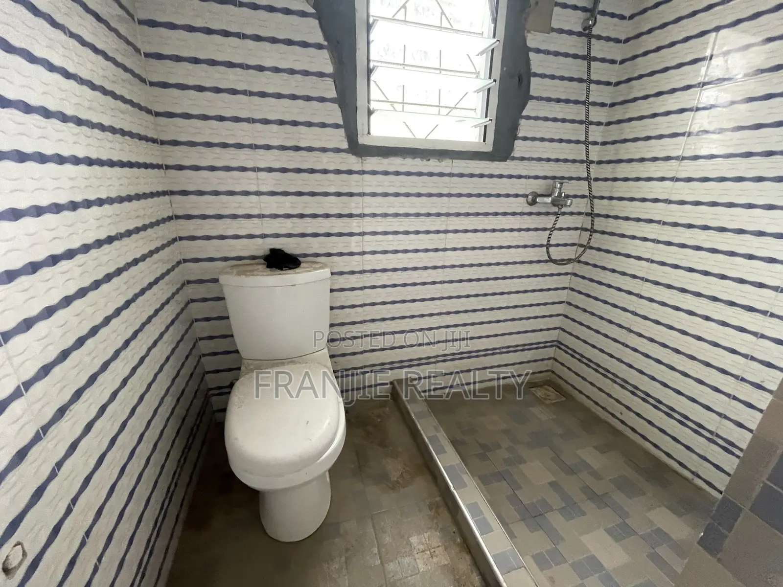 3bdrm Apartment in Franjie Realty, Weija for rent