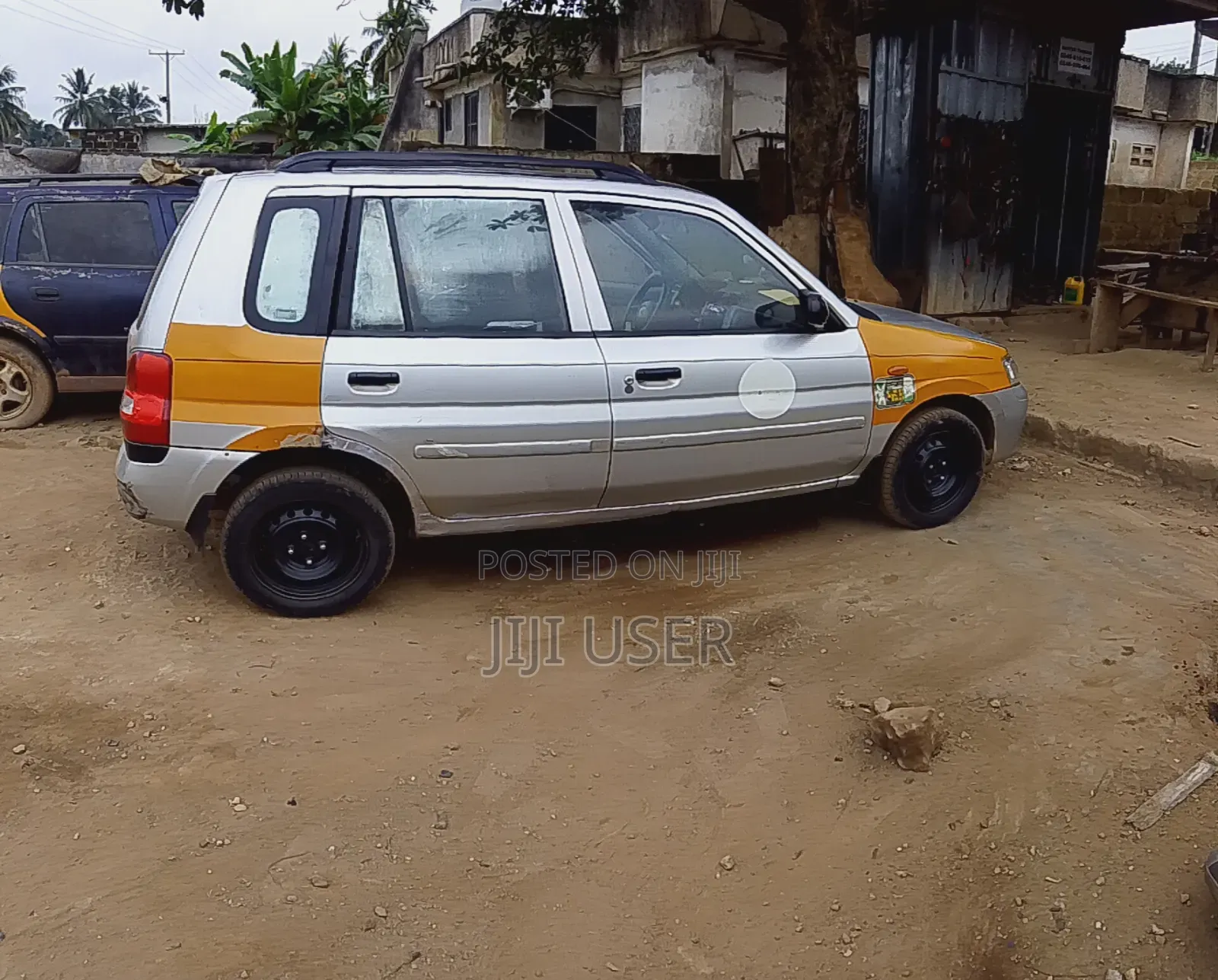 Mazda Demio 2001 Silver