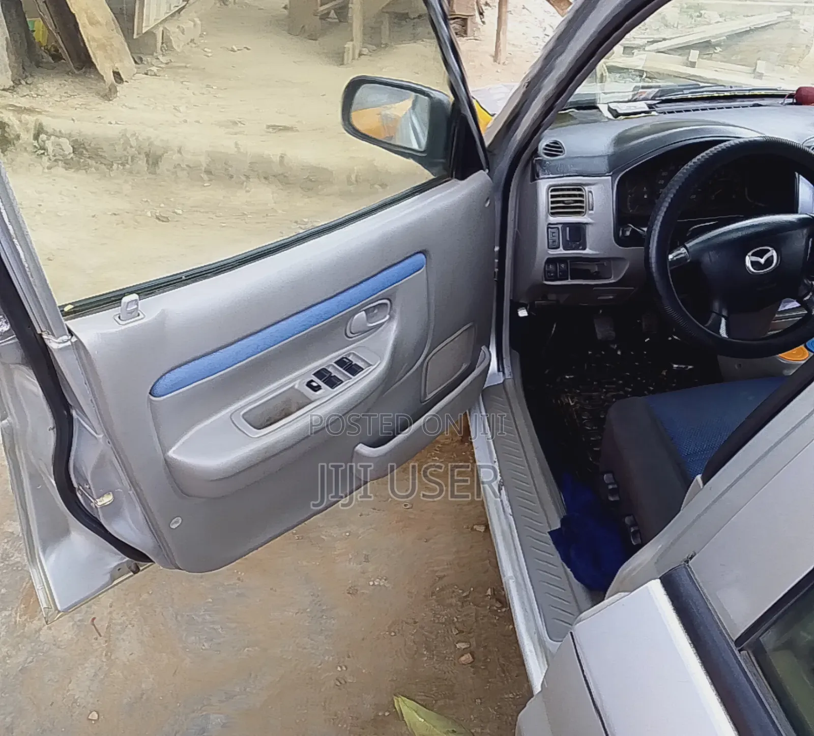 Mazda Demio 2001 Silver