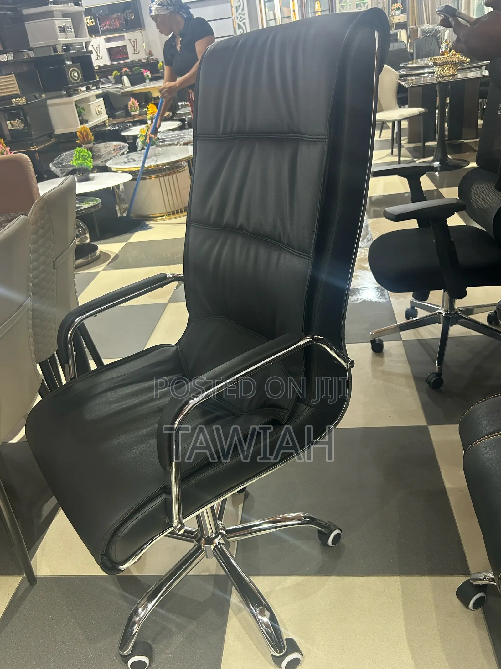 Luxurious Executive Chairs