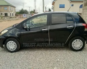 Toyota Vitz 2010 Black