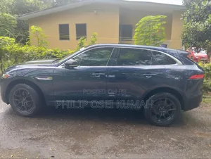 Jaguar F-Pace 35t Portfolio AWD 2018 Blue