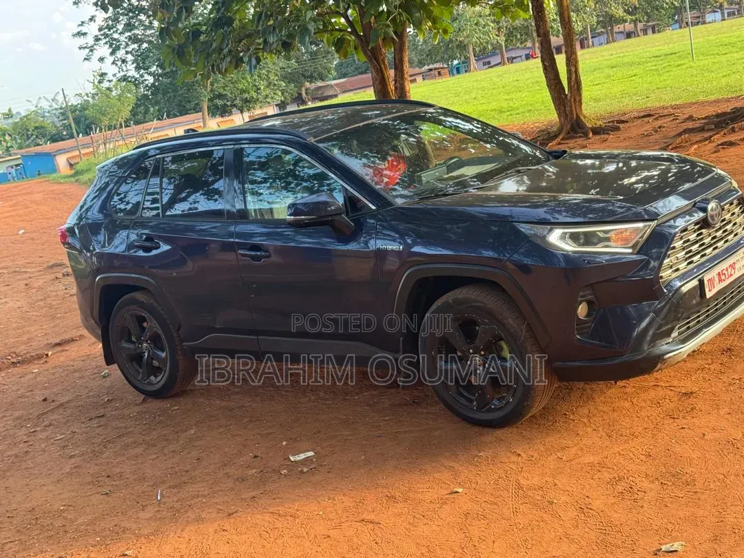 Toyota RAV4 2022 Black