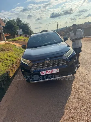 Toyota RAV4 2022 Black