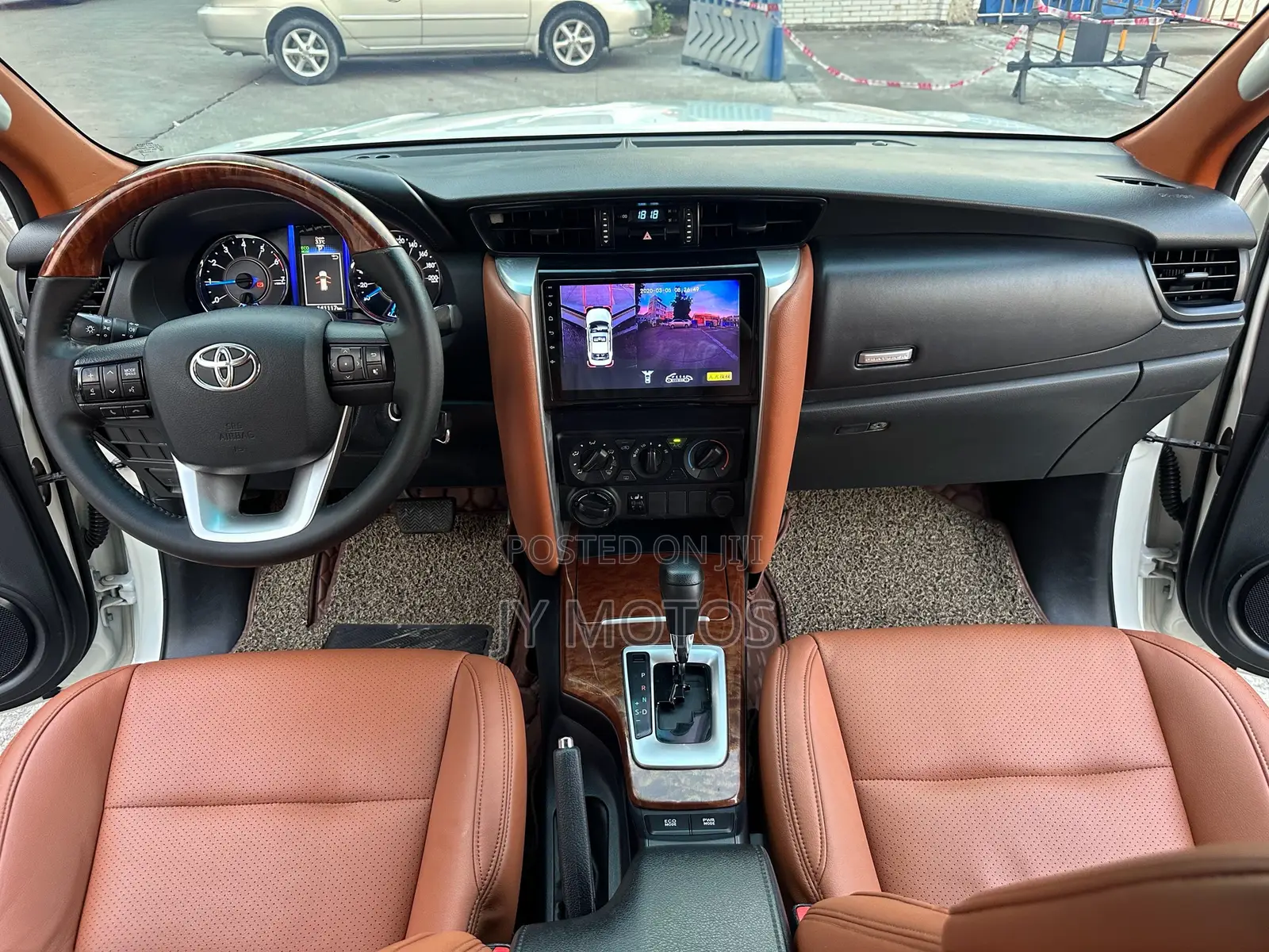 Toyota Fortuner 2.7 AWD 2018 White
