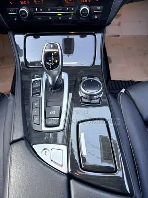 BMW 528i 2015 White