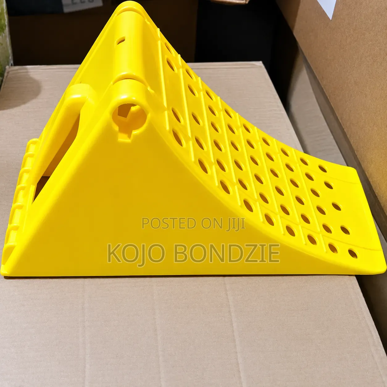 PLASTIC WHEEL CHOCK (Heavy Duty )