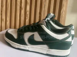 Nike Dunk Low ‘Varsity Green’