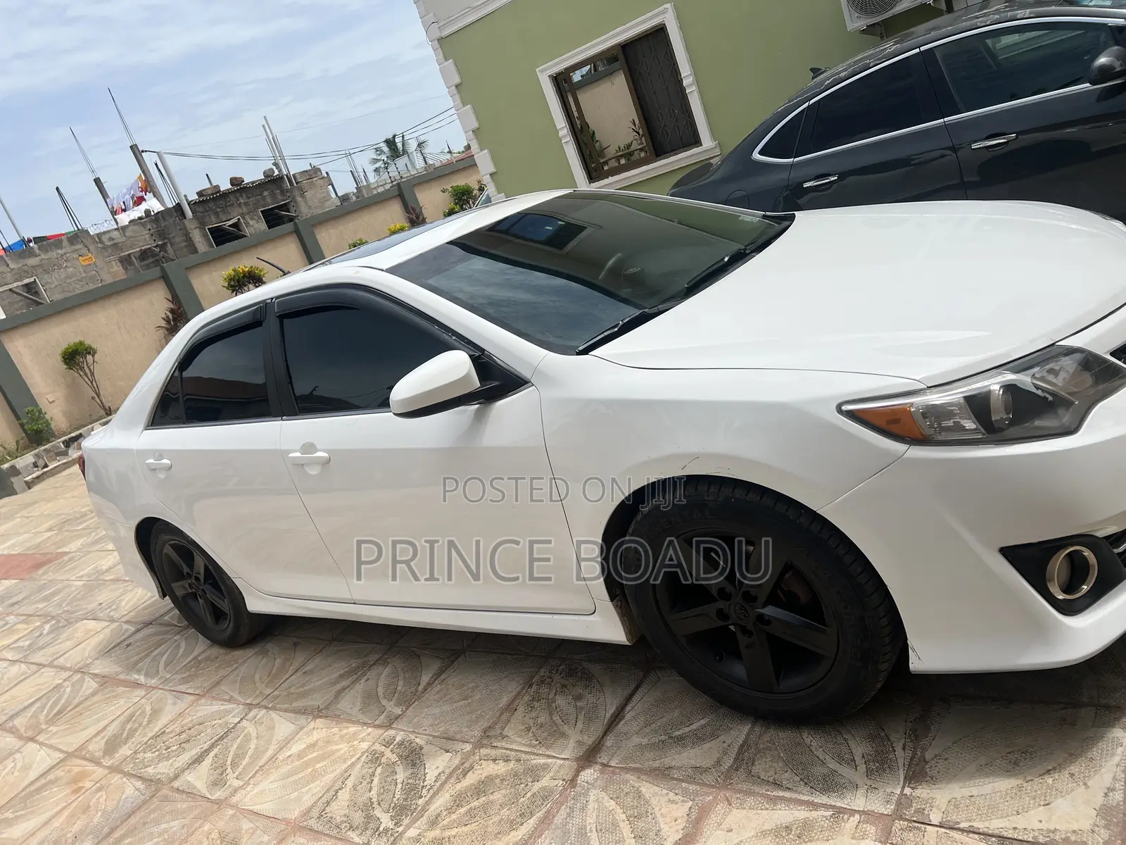 Toyota Camry SE 4dr Sedan (2.5L 4cyl 6A) 2014 White
