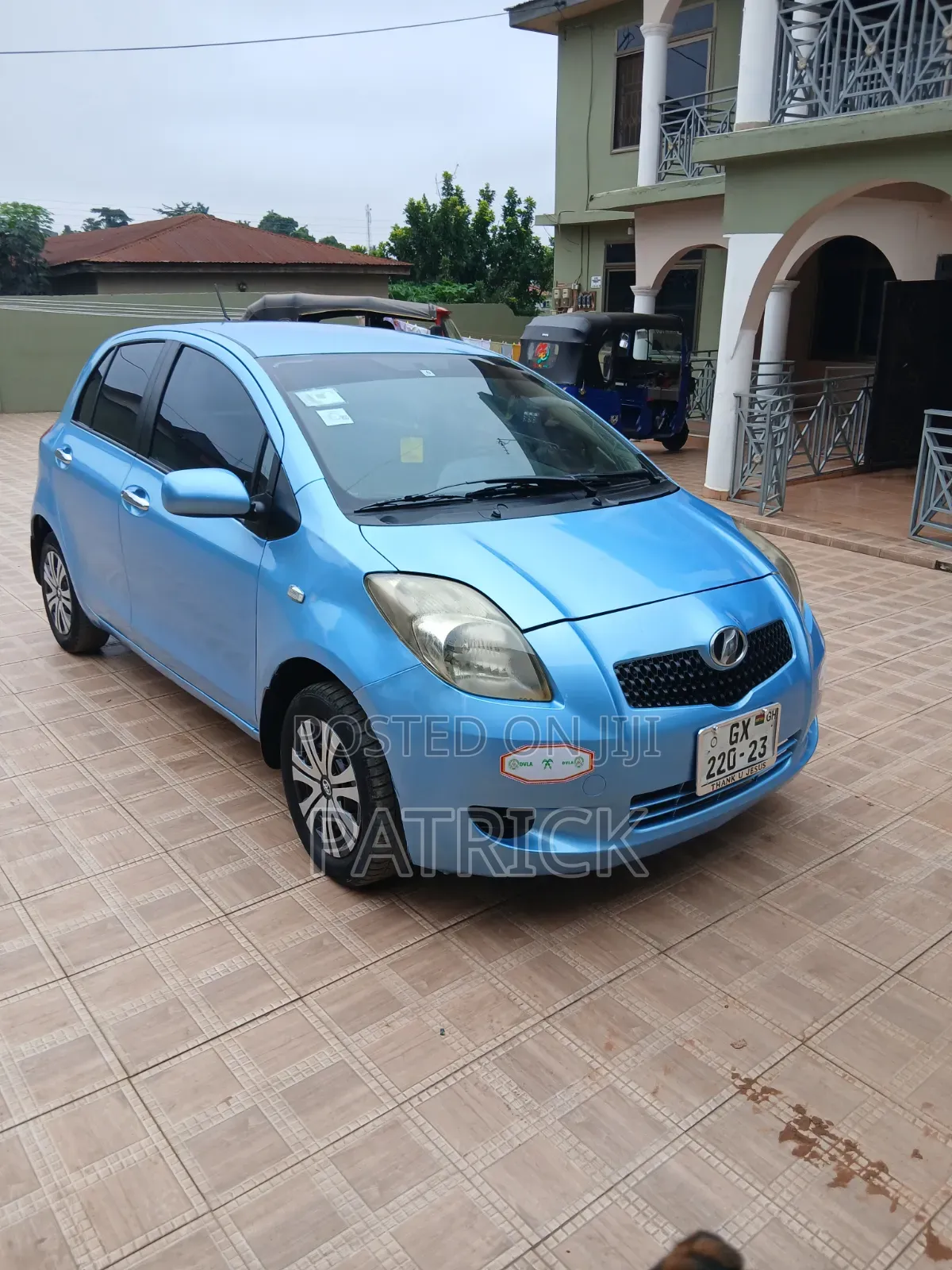 Toyota Vitz 1.3 FWD 3dr 2010 Blue