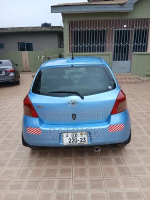 Toyota Vitz 1.3 FWD 3dr 2010 Blue