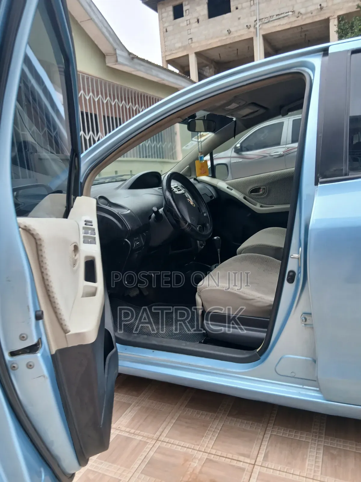 Toyota Vitz 1.3 FWD 3dr 2010 Blue
