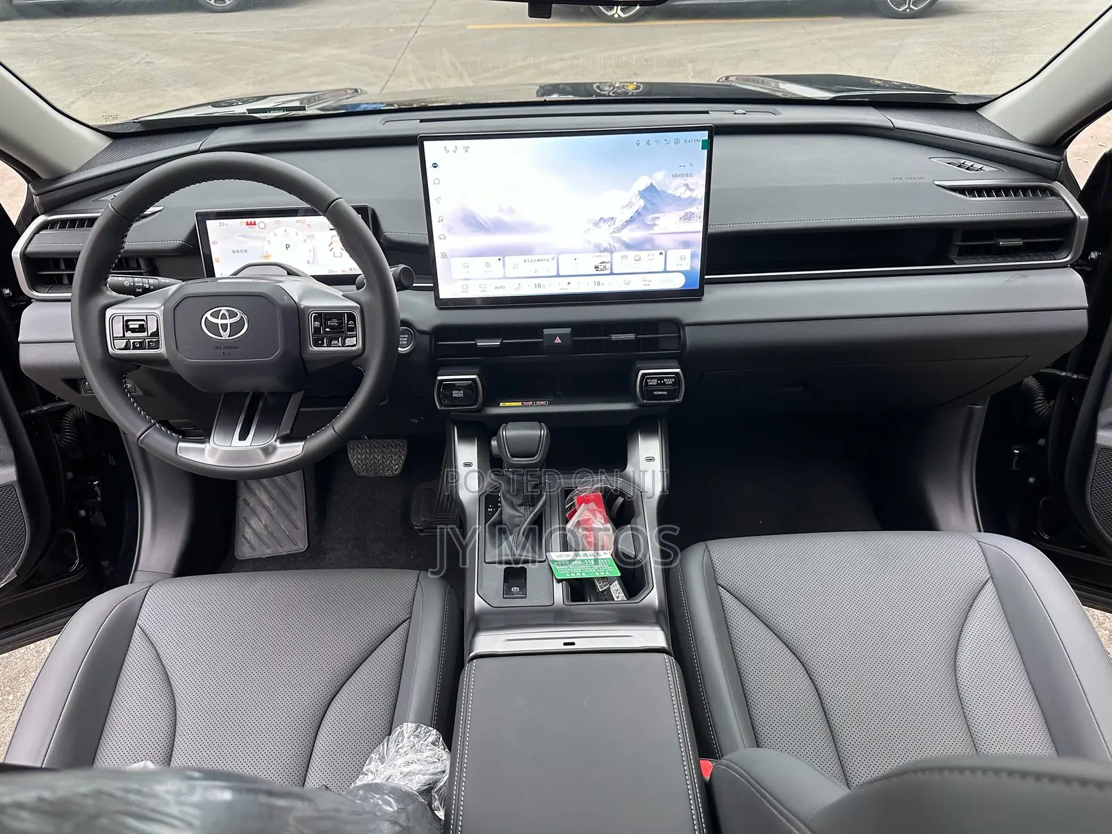 New Toyota RAV4 XLE Premium 2026 Black