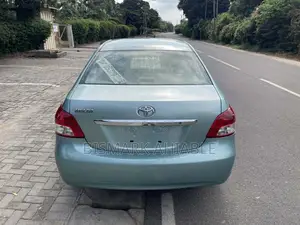 Toyota Belta 2010 Green