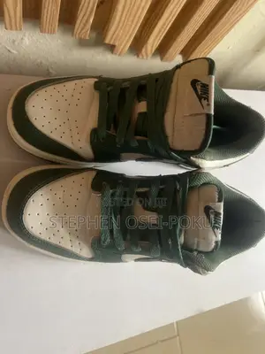 Nike Dunk Low ‘Varsity Green’