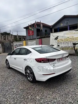 Hyundai Elantra Limited 2018 White