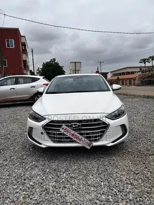 Hyundai Elantra Limited 2018 White