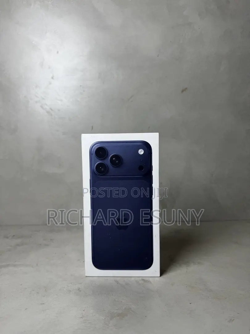New Apple iPhone 16 Pro Max 1 TB Gray