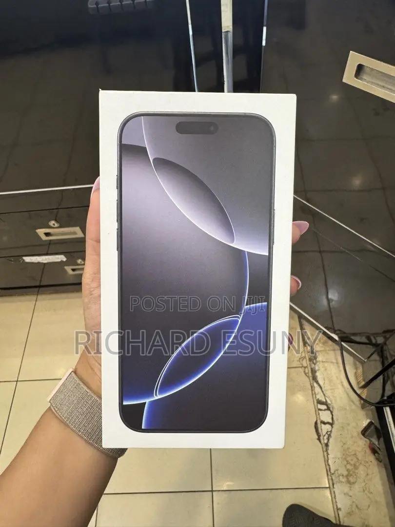 New Apple iPhone 16 Pro Max 1 TB Gray