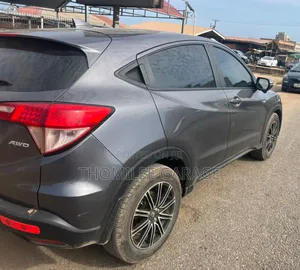 Honda HR-V 4dr SUV (1.5L 4cyl CVT) 2016 Gray