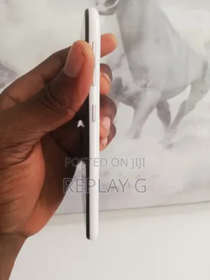 Samsung Galaxy A20e 32 GB White