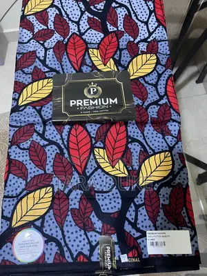 Premium Fashion Leaf Print