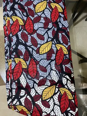 Premium Fashion Leaf Print