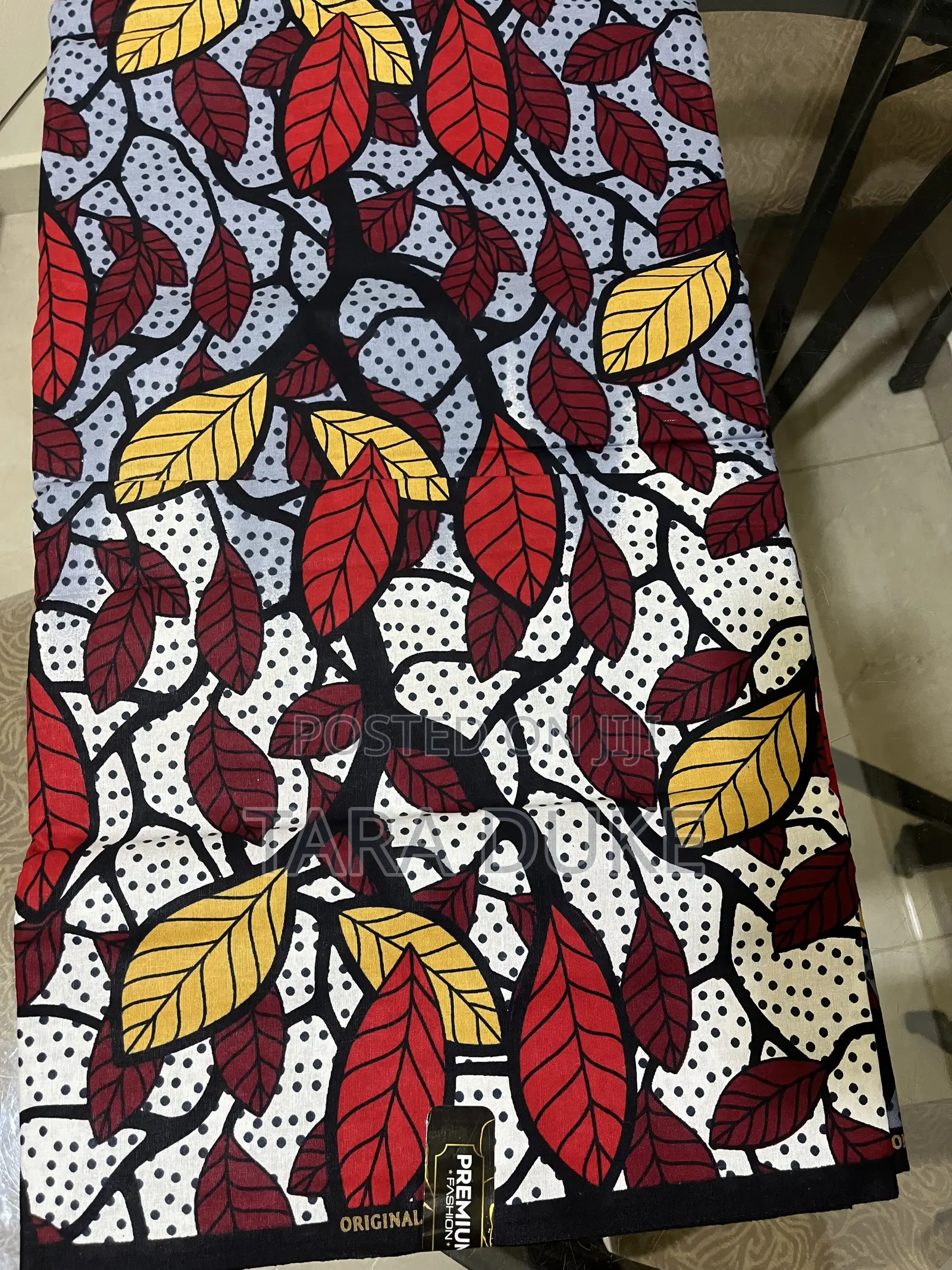 Premium Fashion Leaf Print