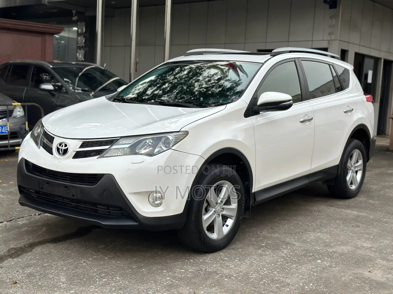 Toyota RAV4 LE 4dr SUV AWD (2.5L 4cyl 6A) 2014 White