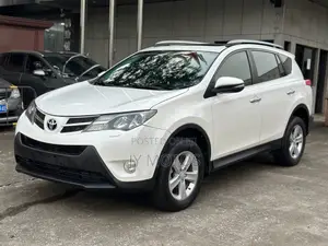 Toyota RAV4 LE 4dr SUV AWD (2.5L 4cyl 6A) 2014 White