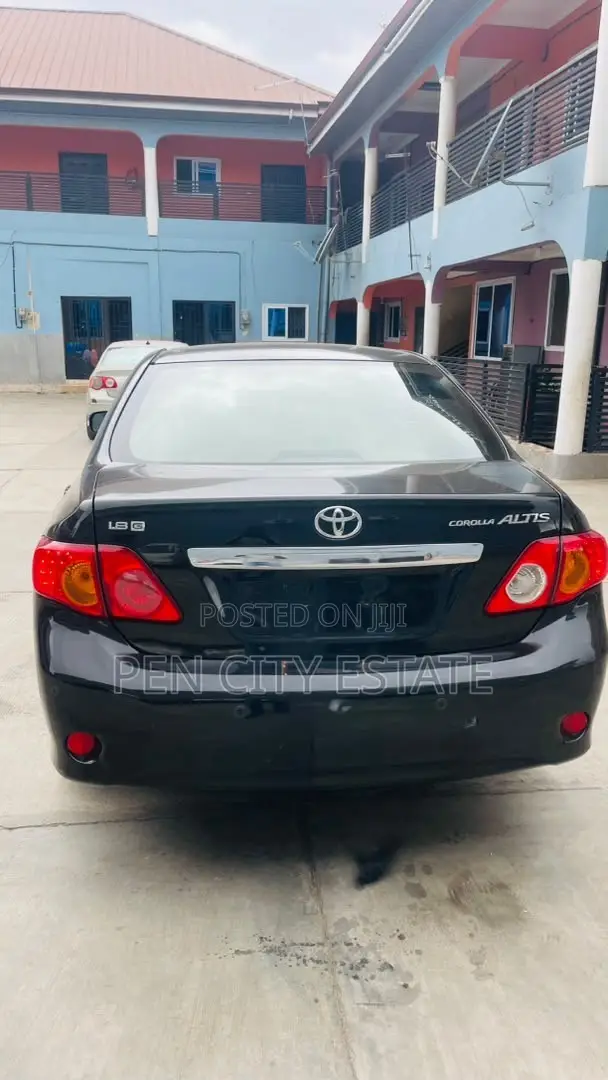Toyota Corolla 2010 Black