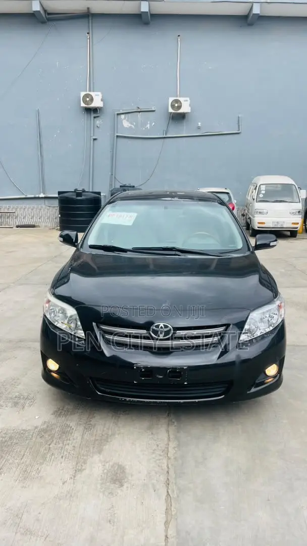 Toyota Corolla 2010 Black