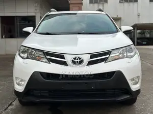 Toyota RAV4 LE 4dr SUV AWD (2.5L 4cyl 6A) 2014 White