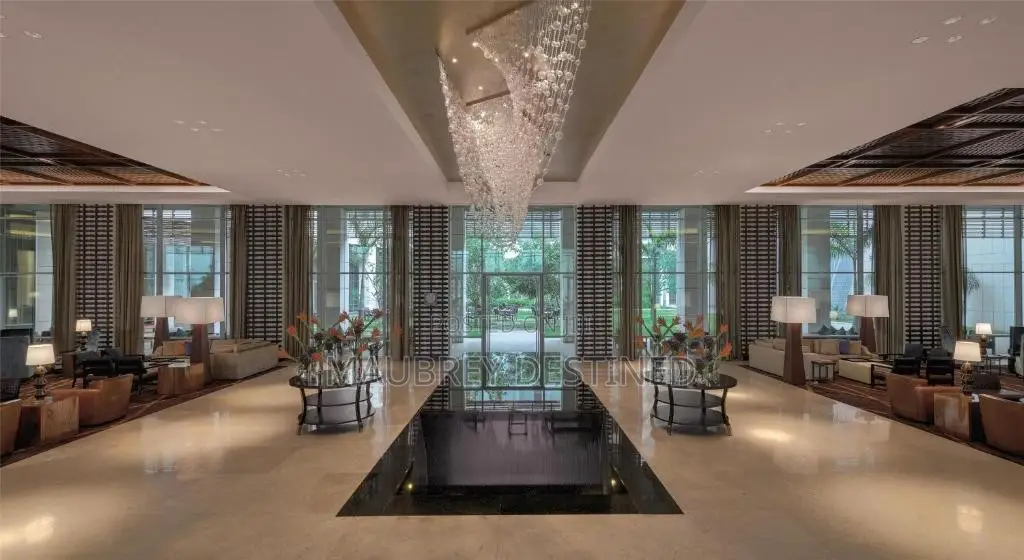 5-Star Luxury Serviced Corporate Executive Suite in Ridge – Pool View