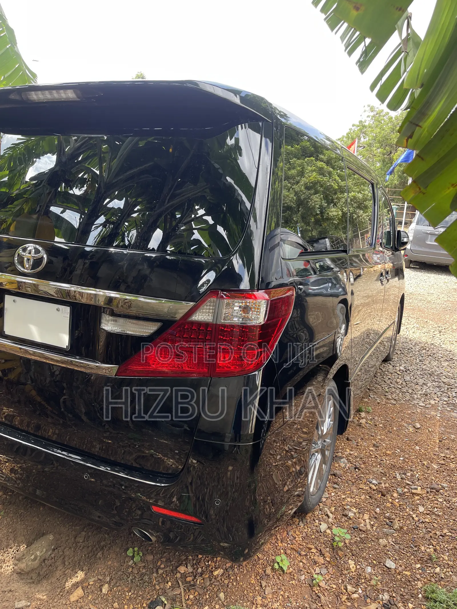 Toyota Alphard 2.4 Petrol AWD 2013 Black