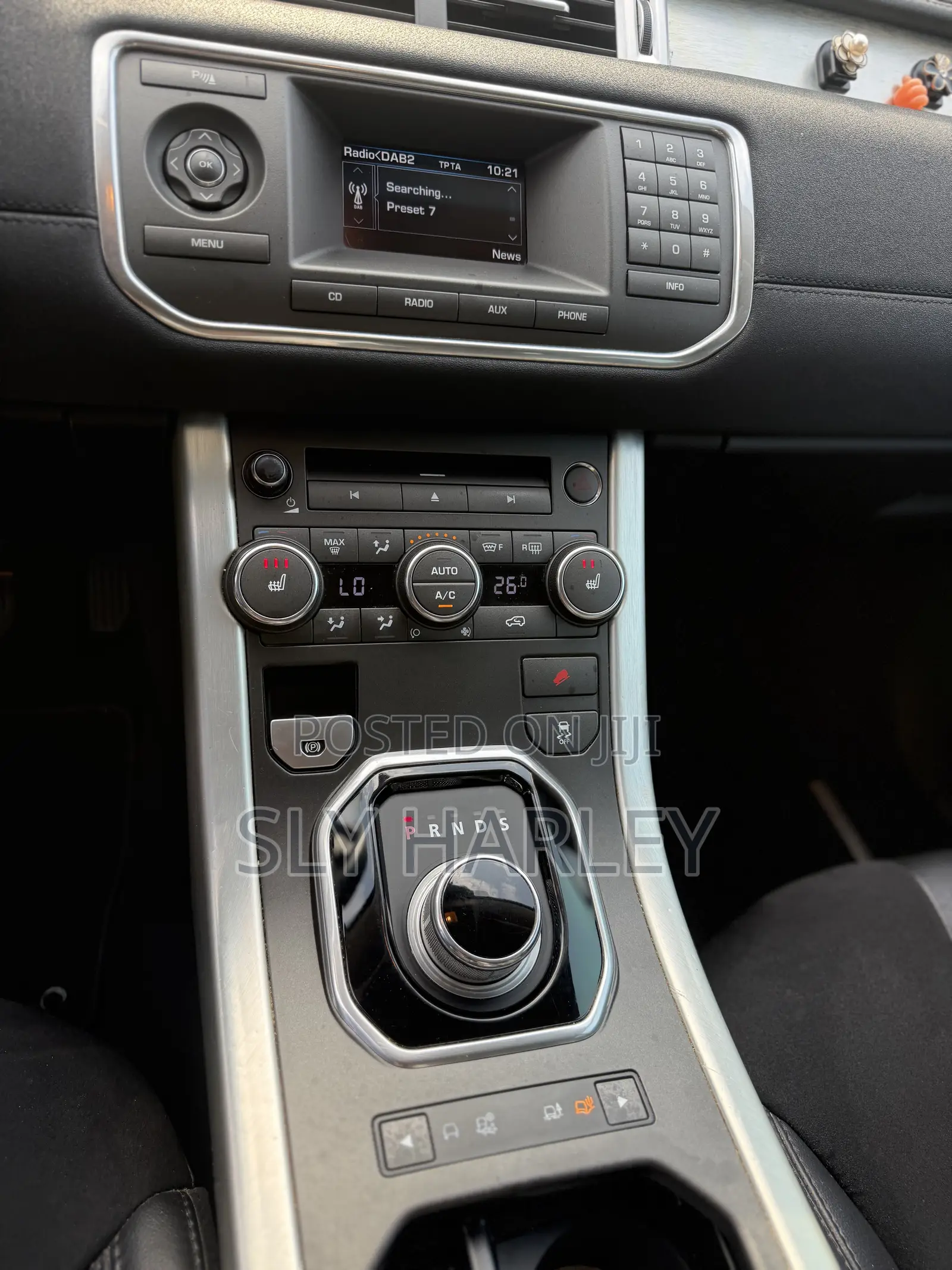 Land Rover Range Rover Evoque Pure AWD 5-Door 2013 Silver