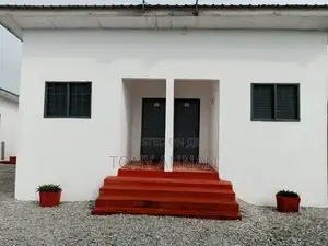 15bdrm Apartment in Cape Coast Metropolitan for sale
