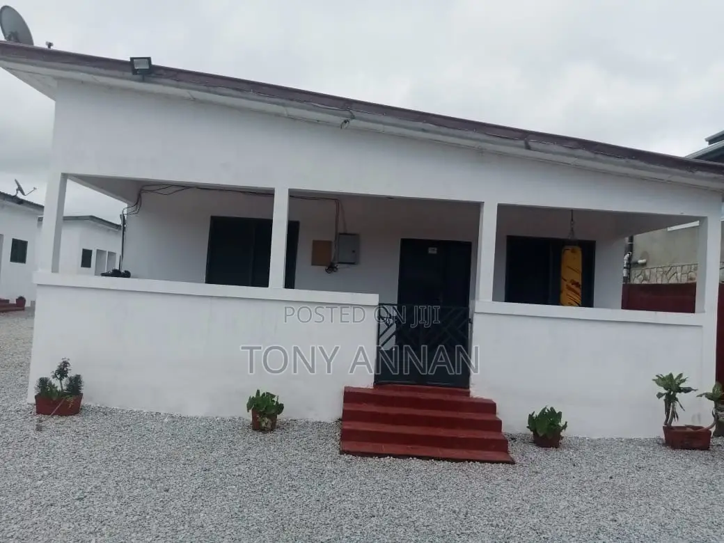 15bdrm Apartment in Cape Coast Metropolitan for sale