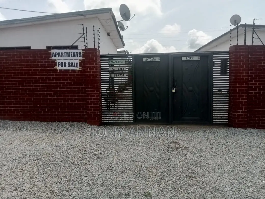 15bdrm Apartment in Cape Coast Metropolitan for sale