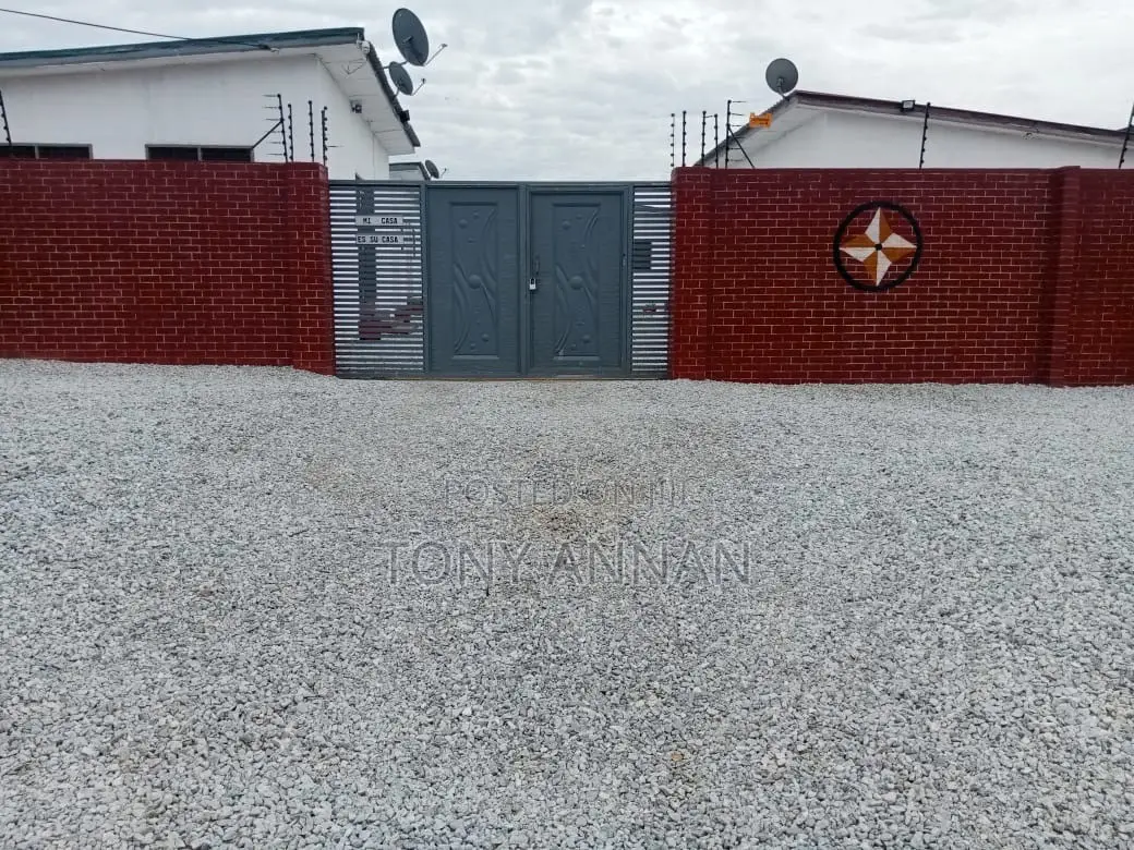 15bdrm Apartment in Cape Coast Metropolitan for sale