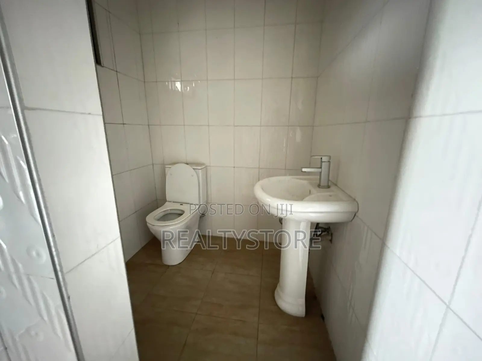 3bdrm Apartment in Ashongman Estate, Accra Metropolitan for rent