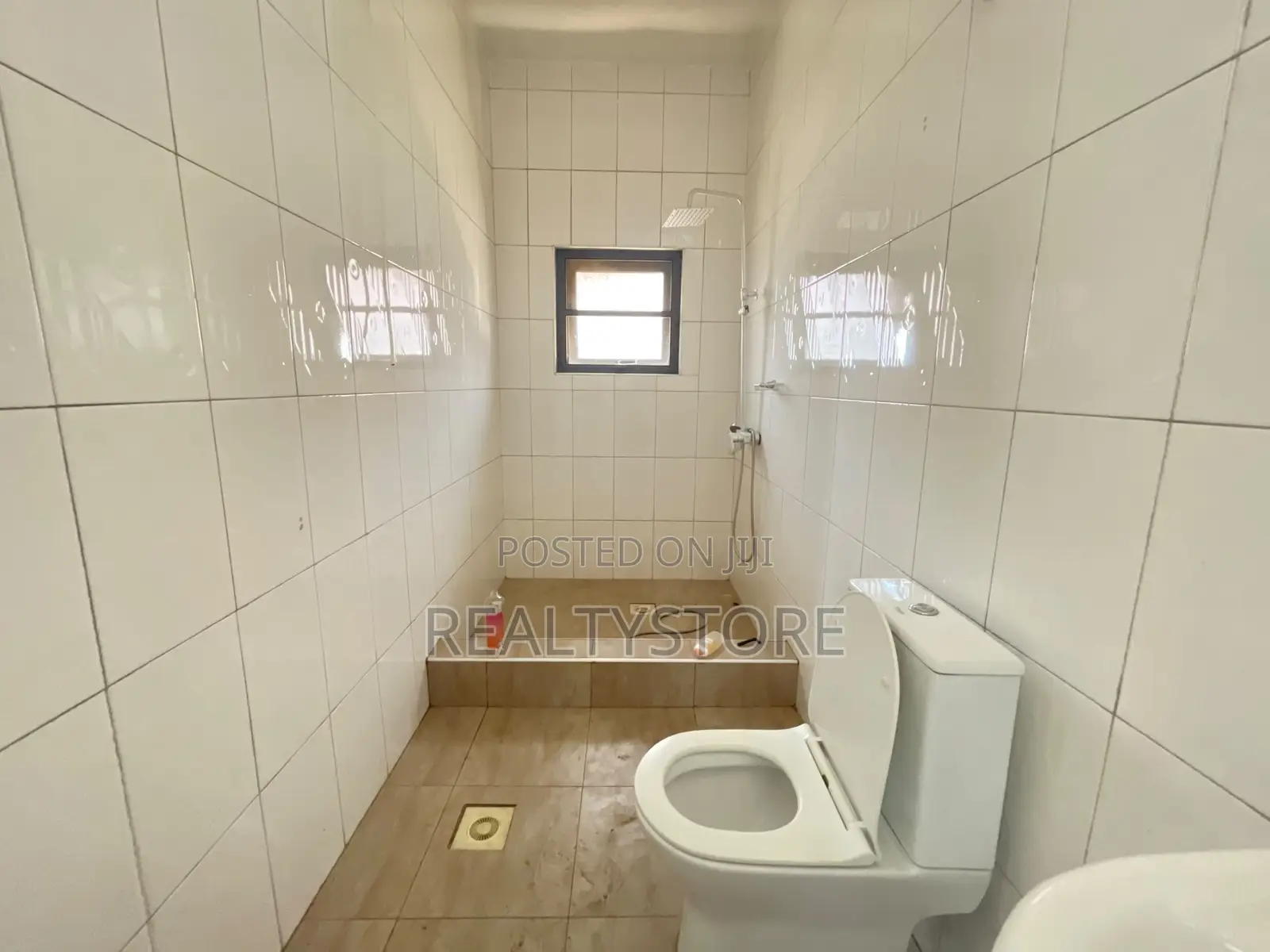 3bdrm Apartment in Ashongman Estate, Accra Metropolitan for rent