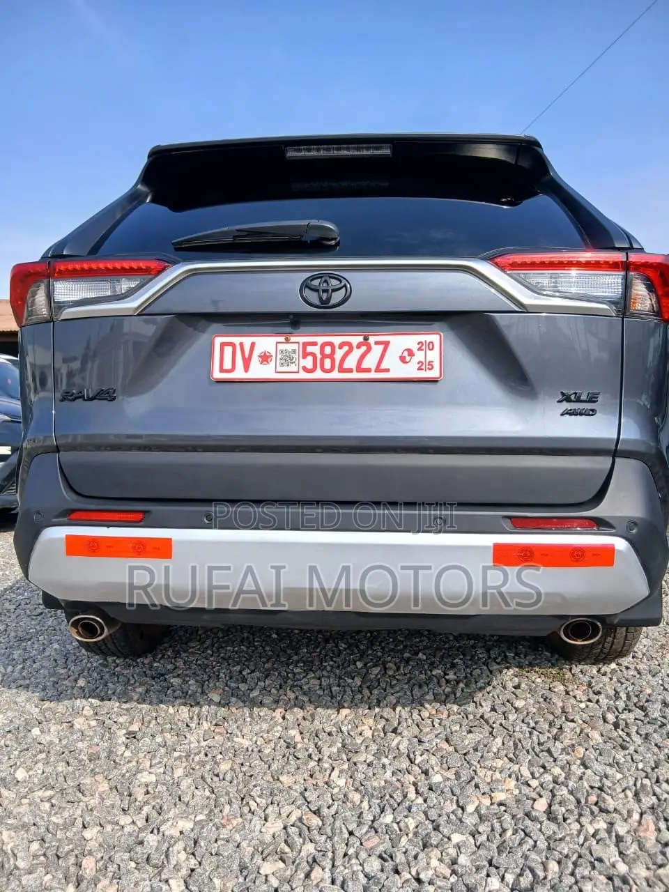 Toyota RAV4 XLE Premium AWD 2024 Gray